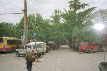 �O�d�̊X�H��