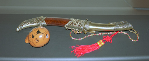 �E�C�O���i�C�t�Ɠy�J