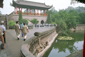 �܊Ԓ�����̋A��