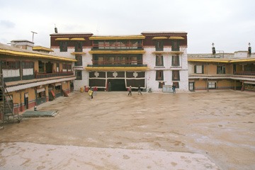 �f�����E�V����