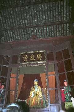 �����E����